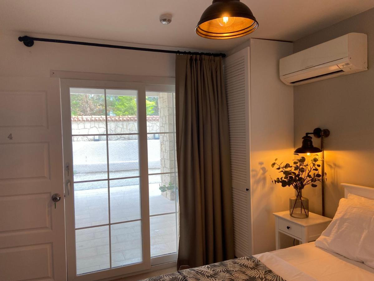 Alacati Moonbox Hotel Bagian luar foto